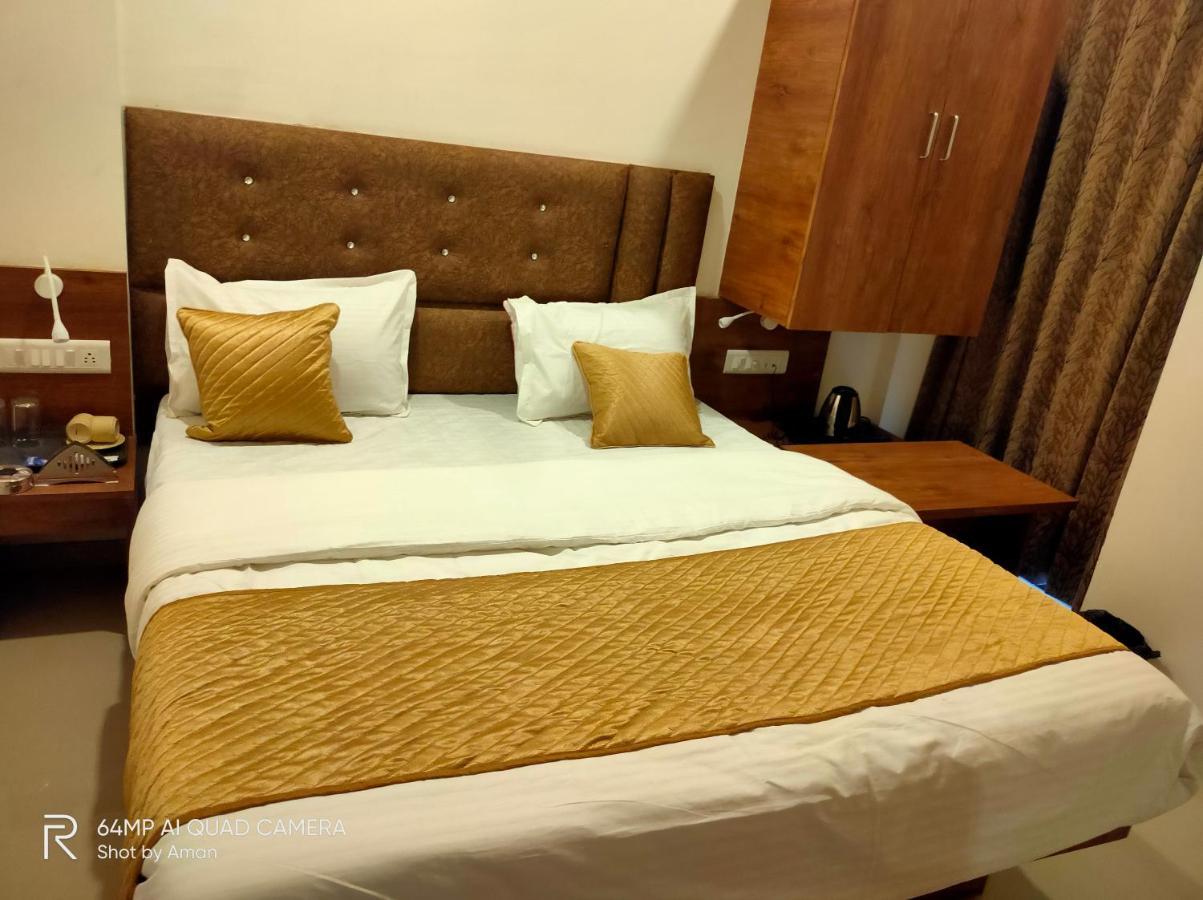 Hotel Sai Krupa Ahmedabad Esterno foto